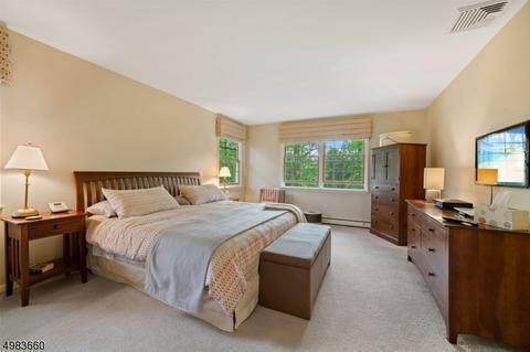3 Kennedy Ct, Wayne, NJ 07470 photo 14