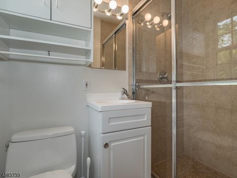 23 Hershey Rd, Wayne, NJ 07470 photo 16