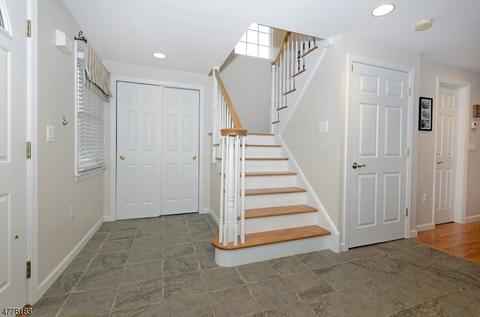68 Chestnut Dr, Wayne, NJ 07470 photo 4