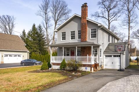 68 Chestnut Dr, Wayne, NJ 07470 photo 2