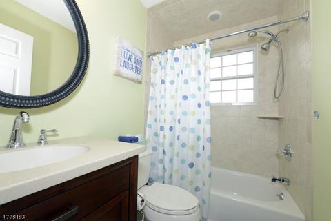 68 Chestnut Dr, Wayne, NJ 07470 photo 20