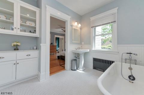 90 Christopher St, Montclair, NJ 07042 photo 20