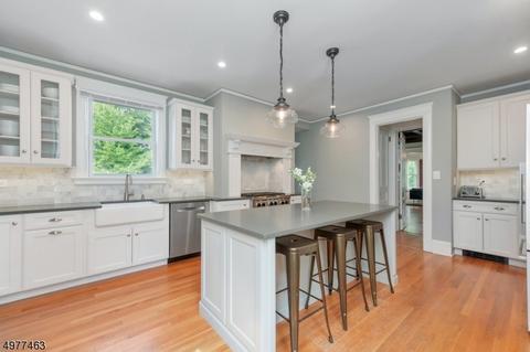 90 Christopher St, Montclair, NJ 07042 photo 14