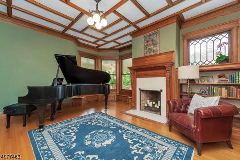 90 Christopher St, Montclair, NJ 07042 photo 8
