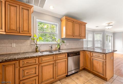 24 Hillside Ave, Dover, NJ 07801 photo 10