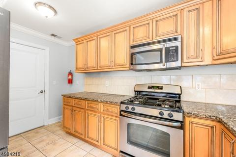 24 Hillside Ave, Dover, NJ 07801 photo 9