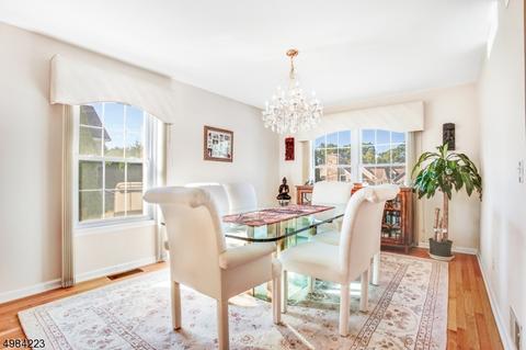 12 Lowell Dr, Wayne, NJ 07470 photo 4