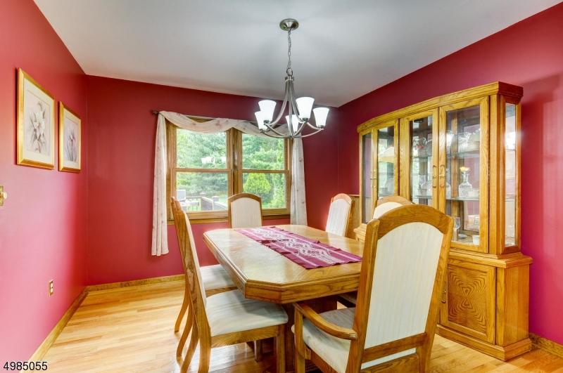 69 Rohill Rd, Hillsborough, NJ 08844 photo 6