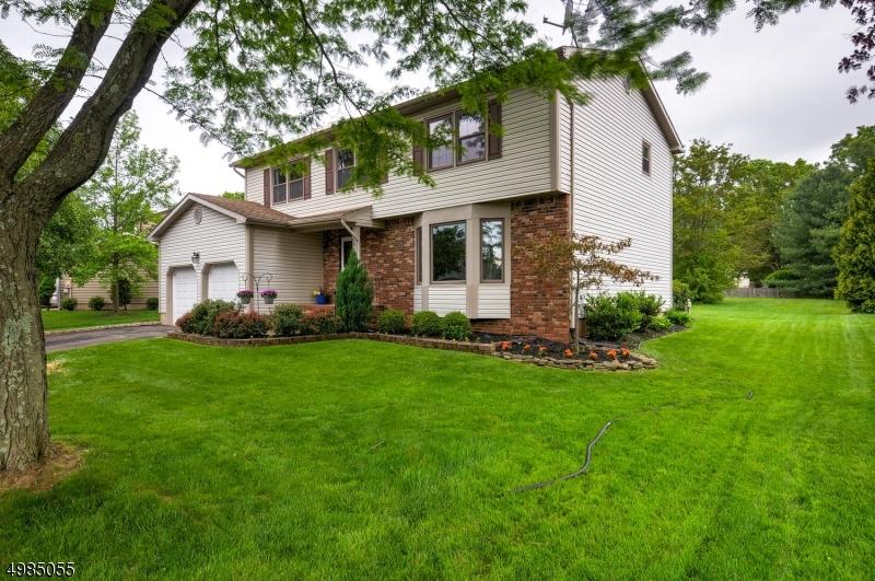  69 Rohill Rd, Hillsborough, NJ 08844 photo 2