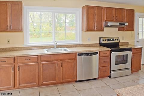 33 Bloomfield Ave, Montville Twp., NJ 07058 photo 6