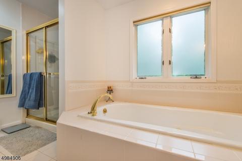28 Smith Ln, Wayne, NJ 07470 photo 15