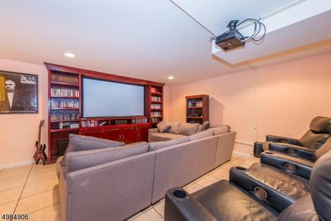 28 Smith Ln, Wayne, NJ 07470 photo 13