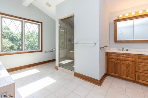394 Terhune Dr, Wayne, NJ 07470 photo 19