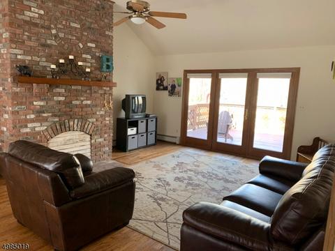 70 E Springtown Rd, Long Valley, NJ 07853 photo 9