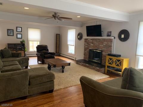 70 E Springtown Rd, Long Valley, NJ 07853 photo 3
