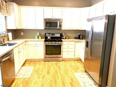 92 Pinehurst Dr, Washington, NJ 07882 photo 6