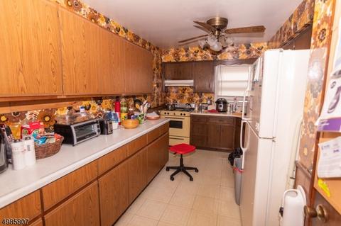 65 Wolf Pl, Hillside, NJ 07205 photo 3
