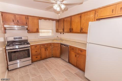 65 Wolf Pl, Hillside, NJ 07205 photo 7
