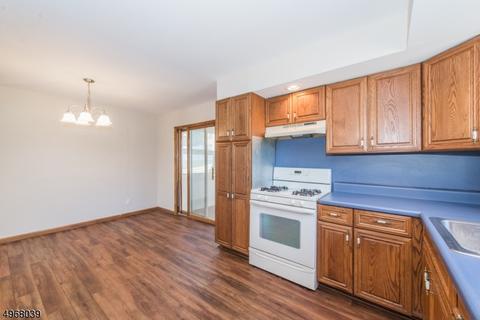 17 Joseph Pl, Wayne, NJ 07470 photo 3