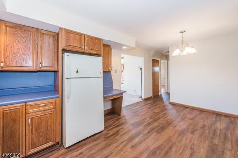 17 Joseph Pl, Wayne, NJ 07470 photo 4