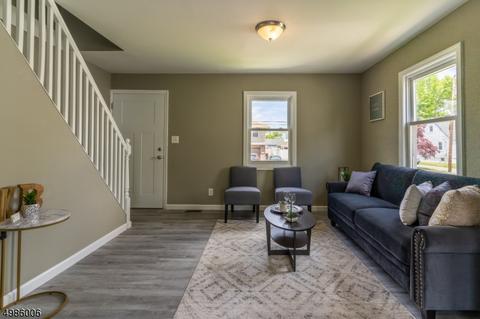 19 Park Ave, Wanaque Boro, NJ 07420 photo 2