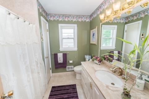 41 Evelyn Ter, Wayne, NJ 07470 photo 15