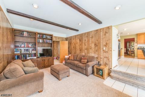 41 Evelyn Ter, Wayne, NJ 07470 photo 4