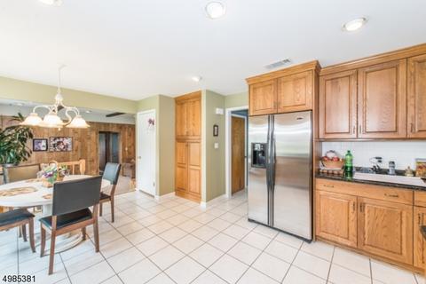 41 Evelyn Ter, Wayne, NJ 07470 photo 7