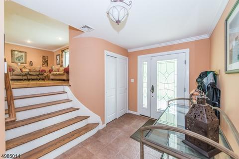 47 Gathering Rd, Montville Twp., NJ 07058 photo 2