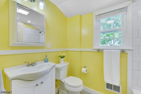 77 Springbrook Rd, Springfield, NJ 07081 photo 12