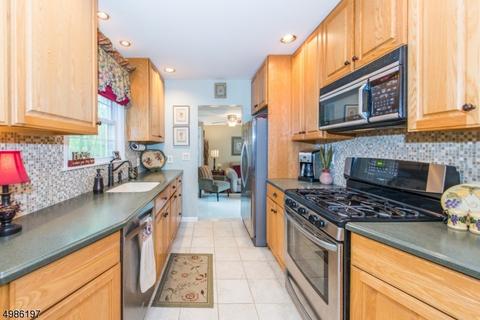 67 Valley View Ter, Wayne, NJ 07470 photo 6