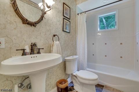 115 Margaret St, Wayne, NJ 07470 photo 9