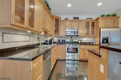 115 Margaret St, Wayne, NJ 07470 photo 2