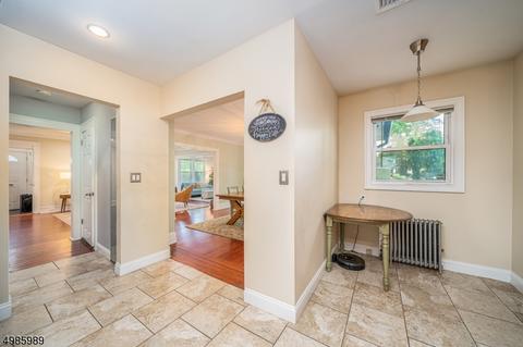 970 Garrison Ave, Teaneck, NJ 07666 photo 11