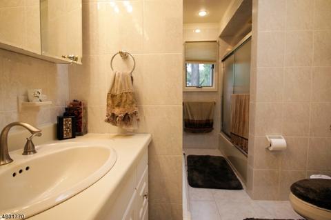 53 Birchwood Ter, Wayne, NJ 07470 photo 21