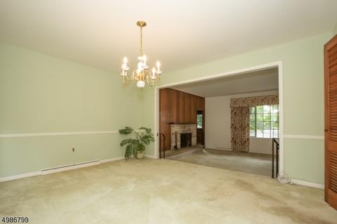 19 Hershey Rd, Wayne, NJ 07470 photo 5