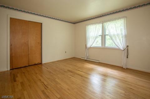 19 Hershey Rd, Wayne, NJ 07470 photo 11