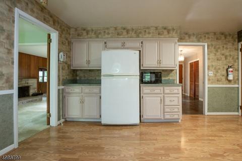 19 Hershey Rd, Wayne, NJ 07470 photo 8