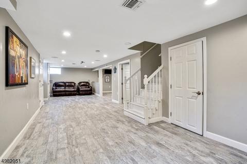 1 Parkview Dr, Millburn, NJ 07041 photo 18