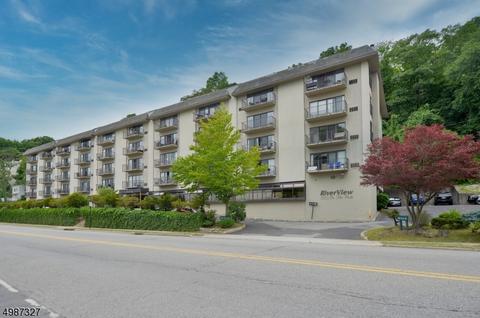 1150 River Rd 2-d #2D, Edgewater Boro, NJ 07020 photo 1