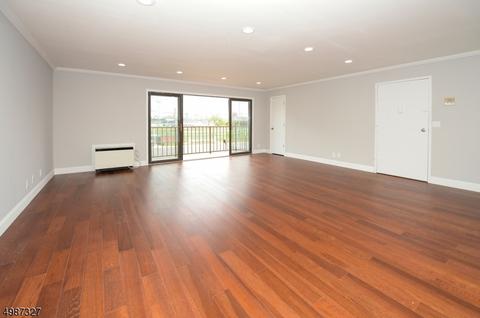 1150 River Rd 2-d #2D, Edgewater Boro, NJ 07020 photo 5