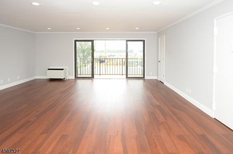 1150 River Rd 2-d #2D, Edgewater Boro, NJ 07020 photo 9