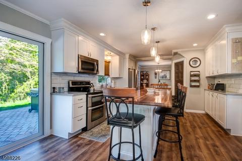 13 Rolling View Dr, Hackettstown, NJ 07840 photo 3