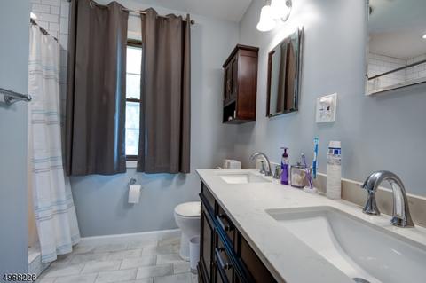 13 Rolling View Dr, Hackettstown, NJ 07840 photo 16