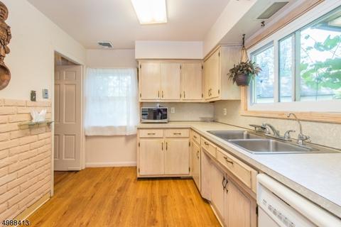 103 Myrtle Ave, Millburn, NJ 07041 photo 4