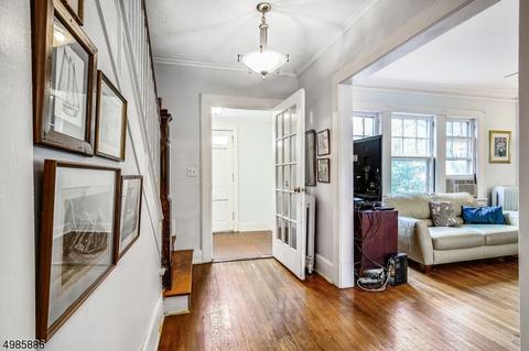 25 Whittingham Ter, Millburn, NJ 07041 photo 4