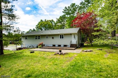 4 Squire Ln, Wayne, NJ 07470 photo 22