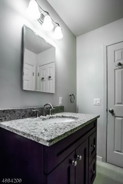 4 Squire Ln, Wayne, NJ 07470 photo 15