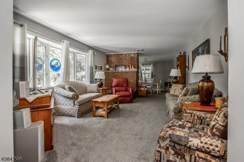 4 Squire Ln, Wayne, NJ 07470 photo 8
