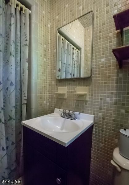 4 Squire Ln, Wayne, NJ 07470 photo 16